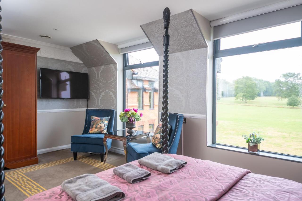 Guildford Manor Hotel & Spa Екстериор снимка