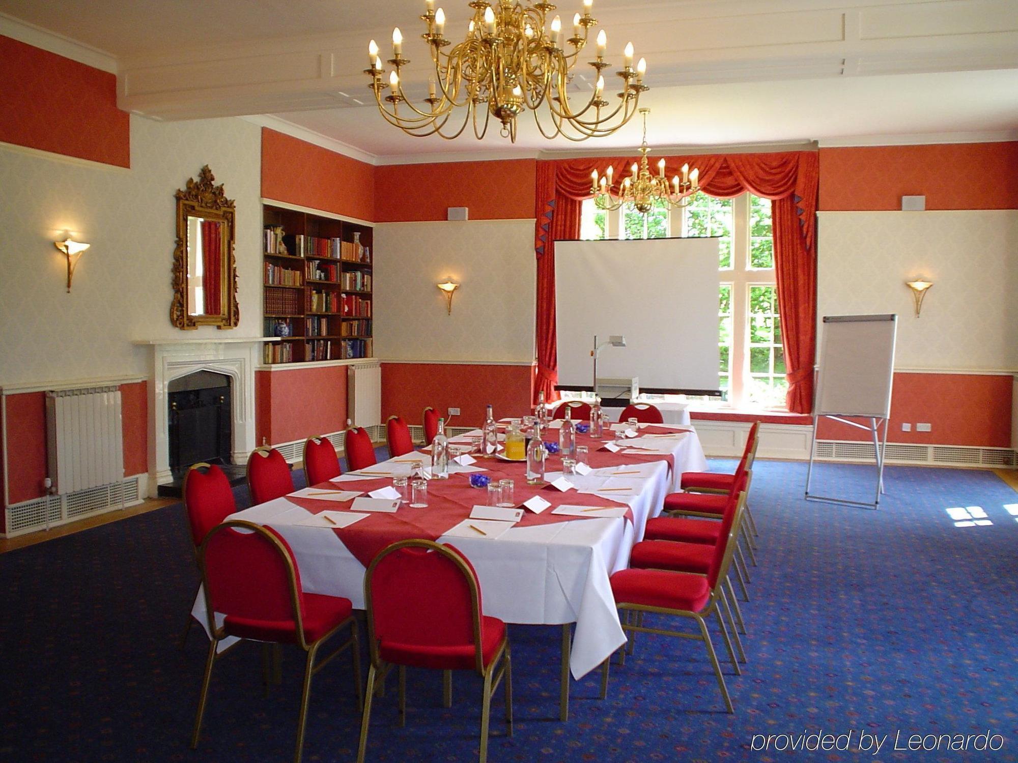 Guildford Manor Hotel & Spa Екстериор снимка