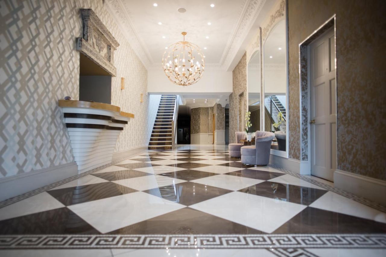 Guildford Manor Hotel & Spa Екстериор снимка